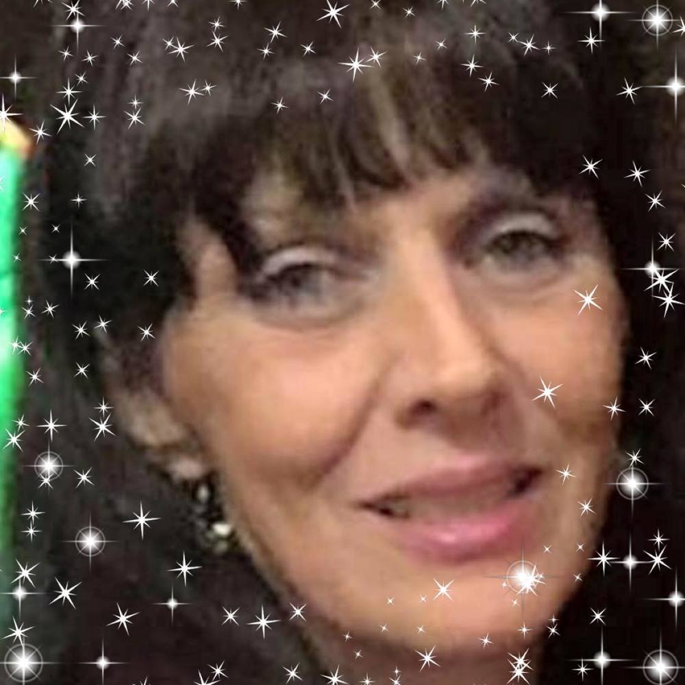 Meet your Posher, Lisa SMOKE & PET FREE HOME!!!!!